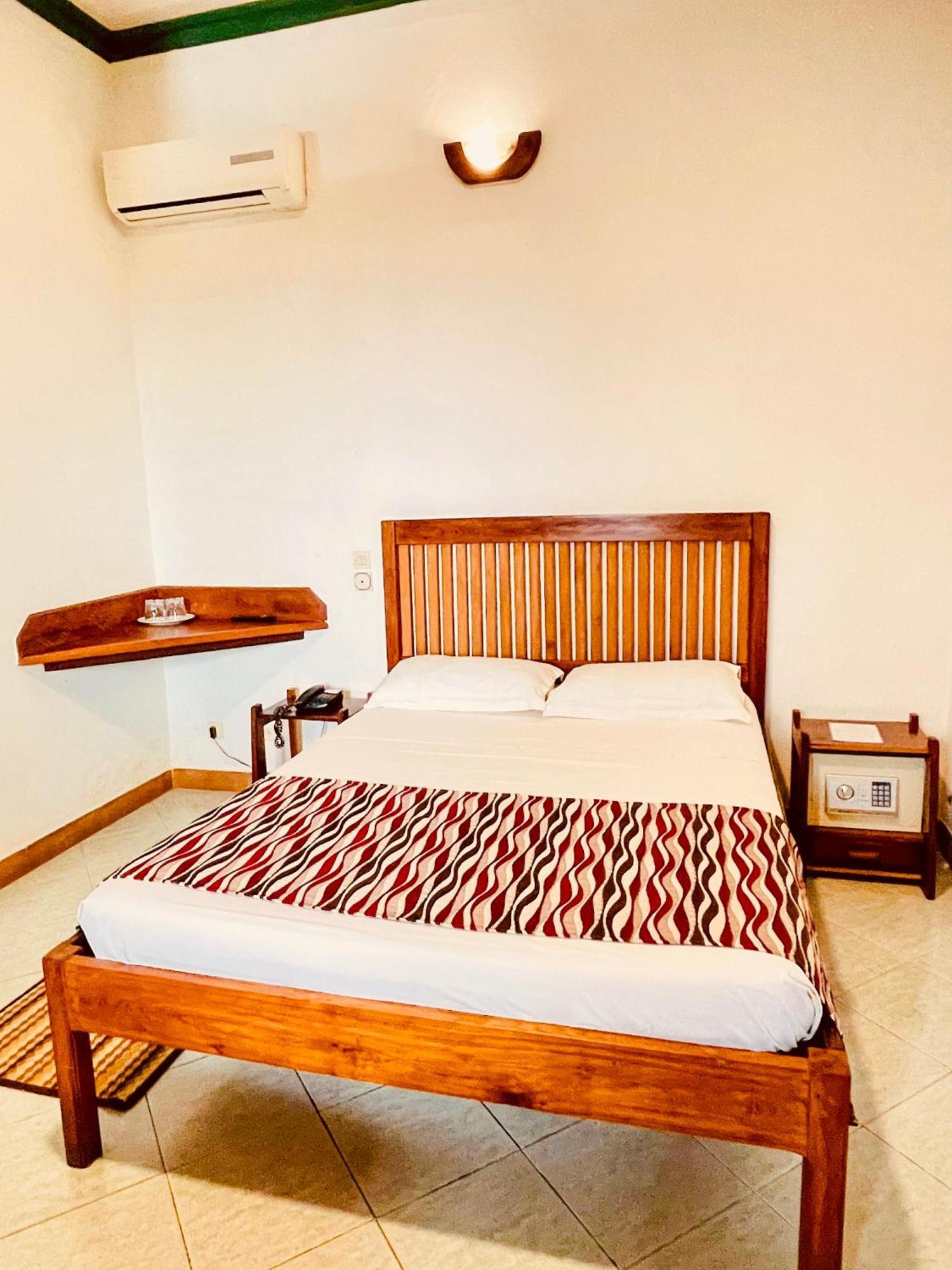 Hotel Le Nouvel Eden Toliara Exteriér fotografie